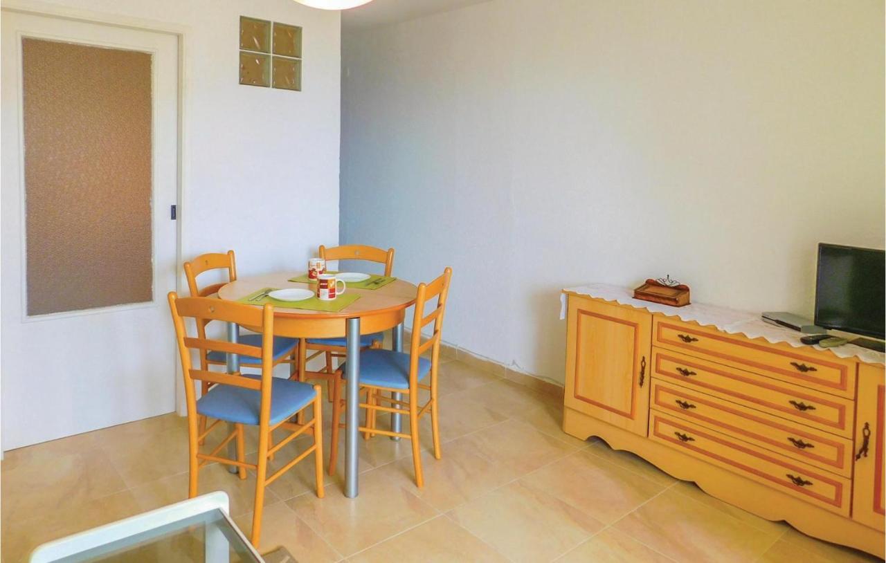 Cozy Apartment In Torrevieja-La Mata With Kitchen Exterior foto
