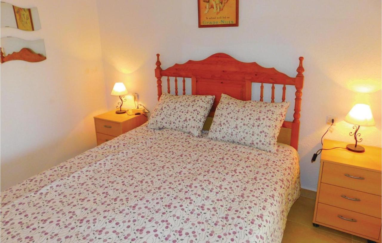 Cozy Apartment In Torrevieja-La Mata With Kitchen Exterior foto